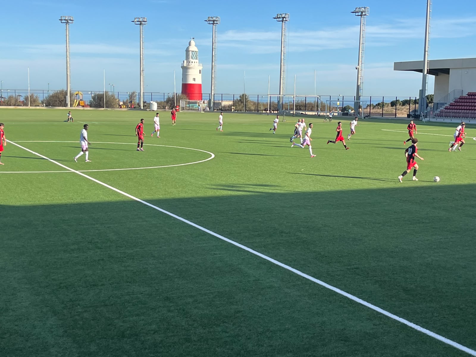 Mons Calpe ante Hound Dogs